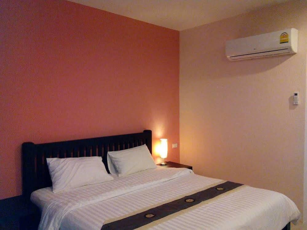 One Fu Hotel Surin Exterior foto